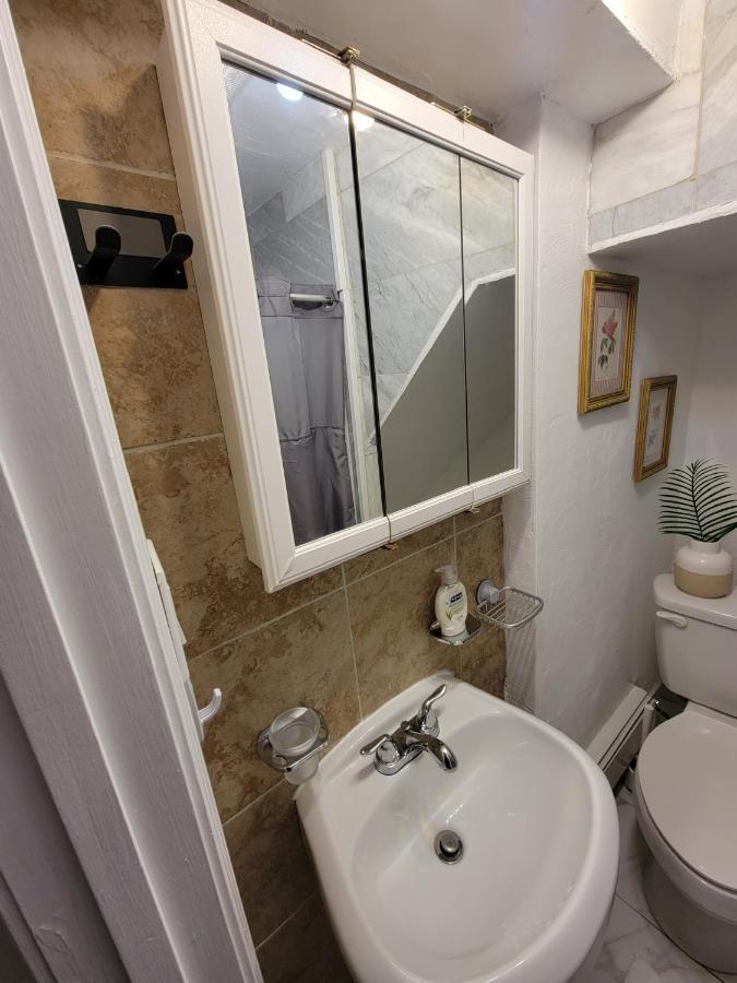 Comfy And Chic Boston Apartment! Free Parking Kültér fotó