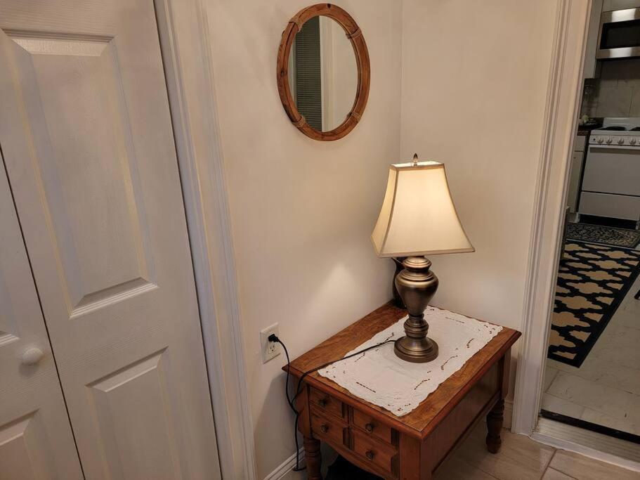 Comfy And Chic Boston Apartment! Free Parking Kültér fotó